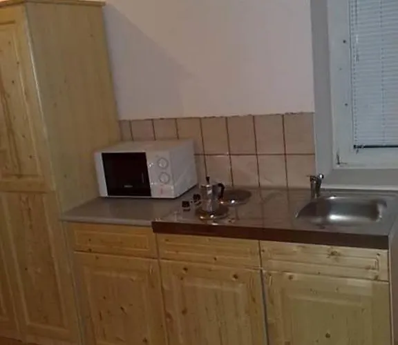 Edit Vendeghaz Celldömölk